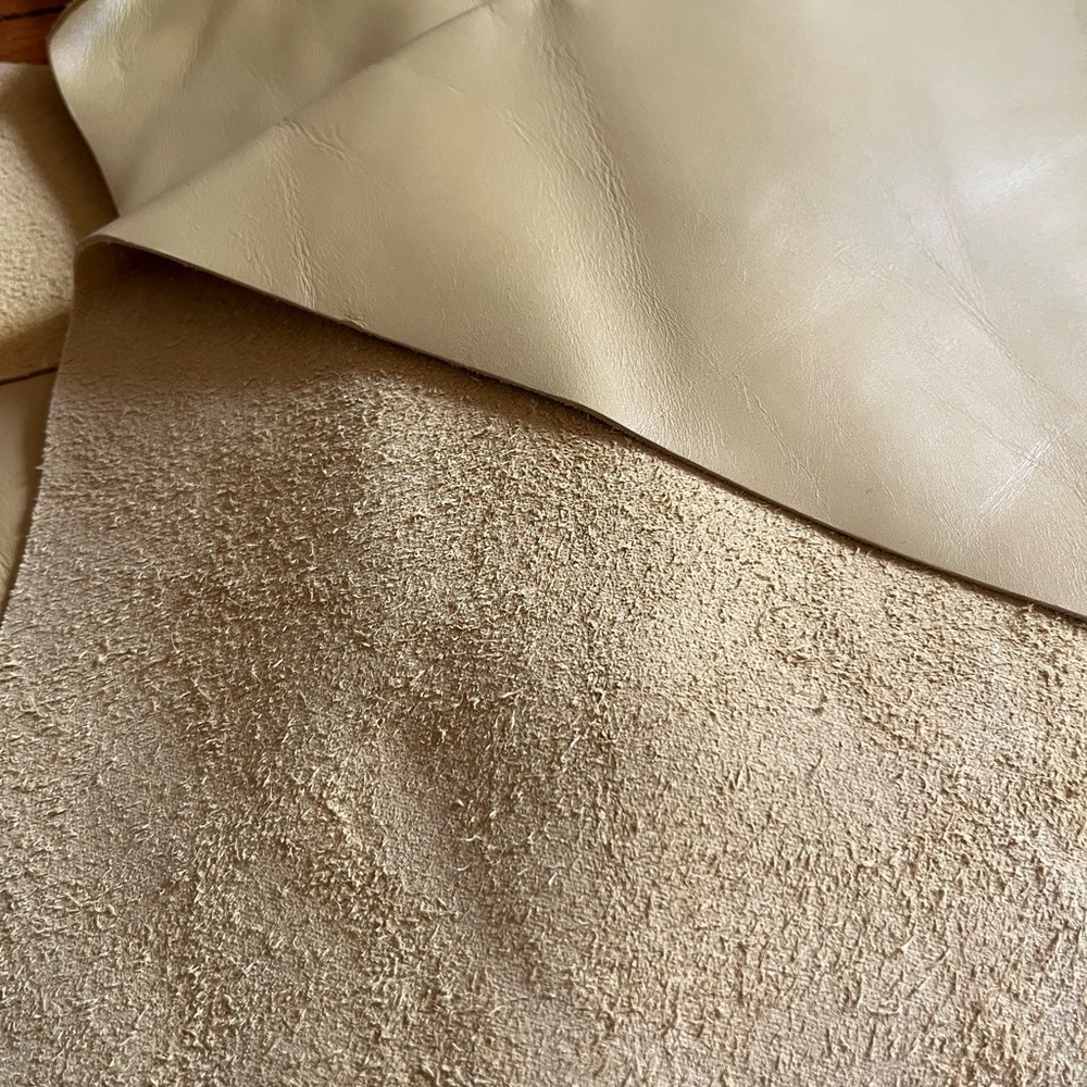 Lemon Yellow Leather - large irregular size - Picture 2 of 13
